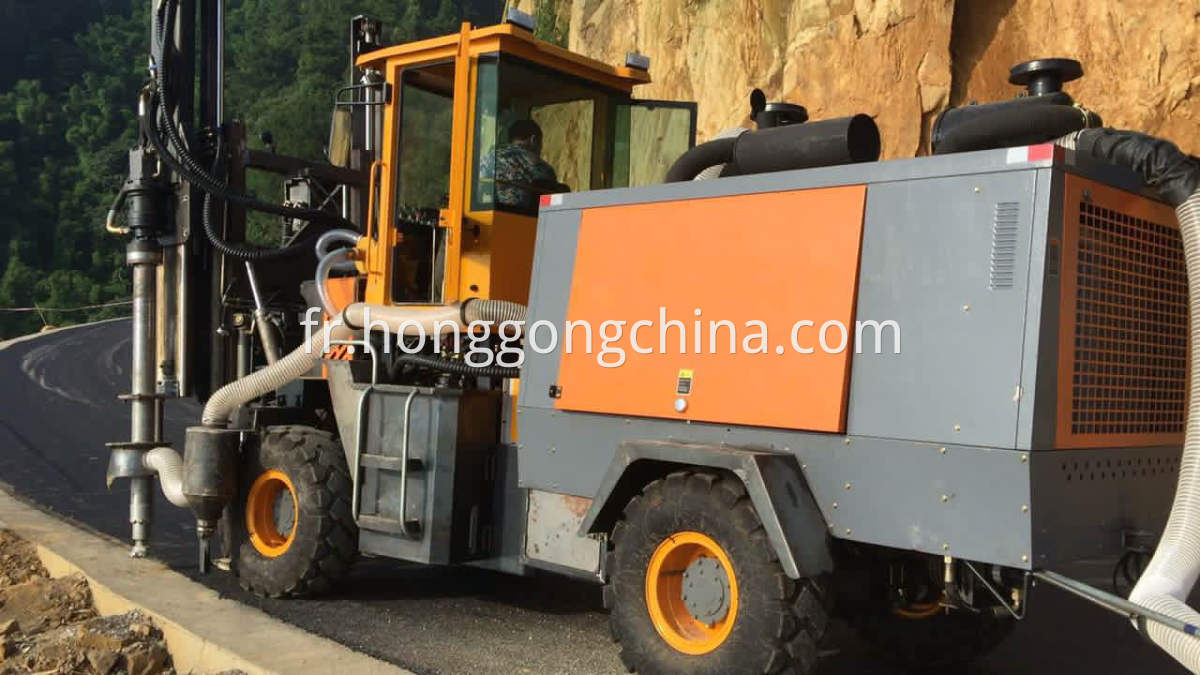 Vibratory Hammer Hydraulic Drilling Machine